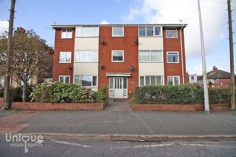 2 bedroom apartment for sale, Masons Court, Beach Road, Fleetwood, FY7