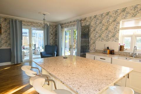 5 bedroom detached house for sale, West Mersea, CO5 8RB