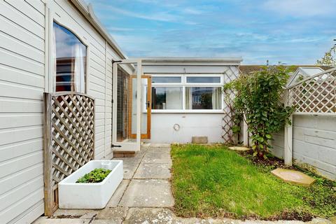 2 bedroom bungalow for sale, Tobys Close, Portland