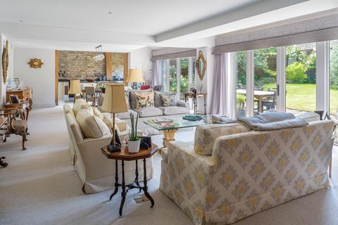 undefined, Somerford Keynes, Cirencester, Gloucestershire, GL7