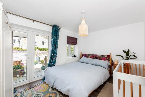 2 bedroom apartment for sale, Kemerton Road, Camberwell, SE5