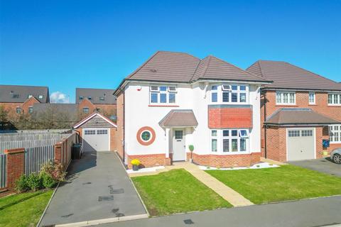 3 bedroom detached house for sale, Hadrian Way, Nuneaton