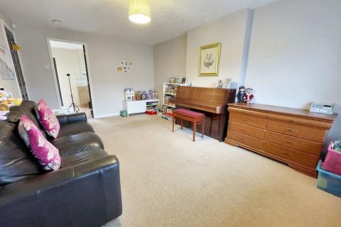 3 bedroom semi-detached house for sale, Mackintosh Court, Gilesgate, Durham, Durham, DH1 1PY