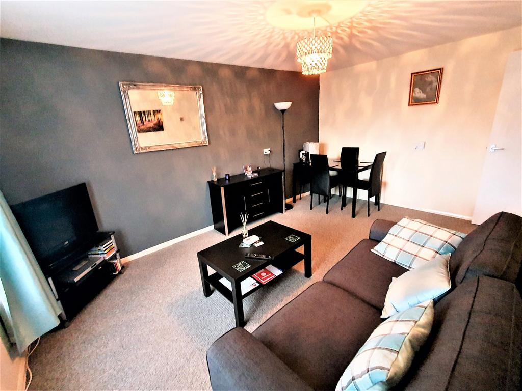 The Hoe, Gosport PO13 1 bed flat to rent £875 pcm (£202 pw)