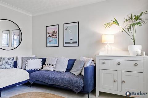 12 Berkeley Close, Biggleswade, SG18 8SY