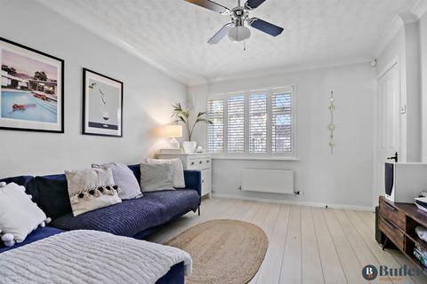 12 Berkeley Close, Biggleswade, SG18 8SY