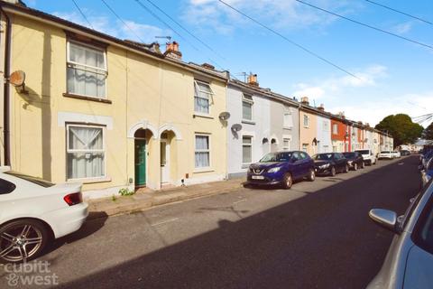 4 bedroom terraced house to rent, AVAILABLE WITH NO DEPOSIT Moorland Road Portsmouth PO1