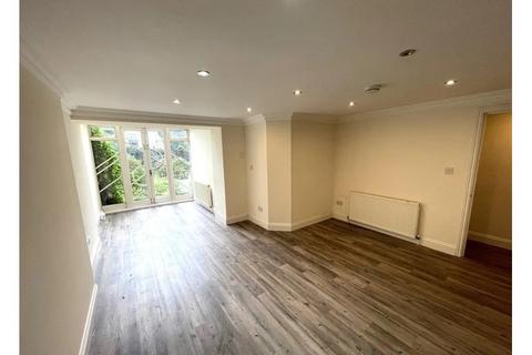 2 bedroom flat to rent, Belgrave Gardens, St Johns Wood NW8