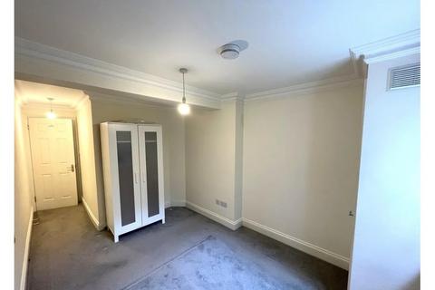 2 bedroom flat to rent, Belgrave Gardens, St Johns Wood NW8