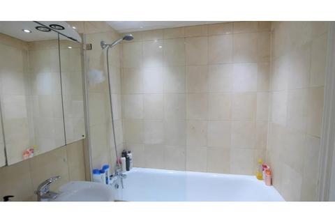 2 bedroom flat to rent, Belgrave Gardens, St Johns Wood NW8