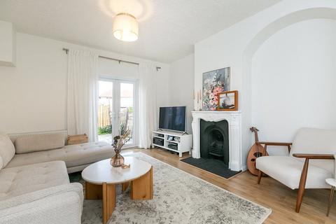 3 bedroom end of terrace house for sale, Valeswood Road, BROMLEY, Kent, BR1