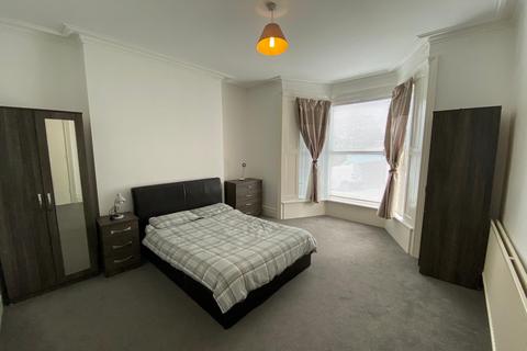 1 bedroom in a house share to rent, Bonville Tce, Swansea