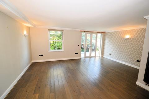 1 bedroom apartment for sale, Cedar Court, Bagshot