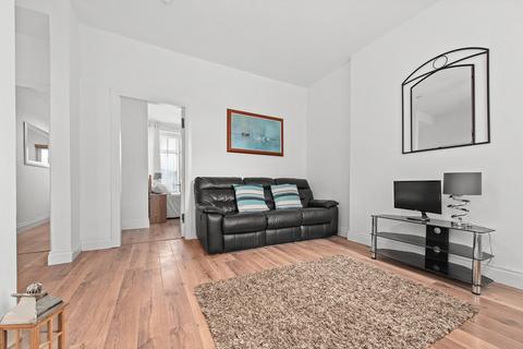 2 bedroom flat for sale, South Lumley Street, Grangemouth, FK3