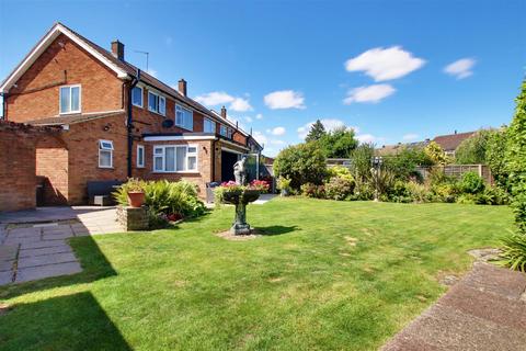 8 Vincent Close, Cheshunt, Waltham Cross, EN8 0RR