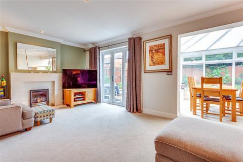 3 bedroom end of terrace house for sale, Salix Gardens, Reading RG10