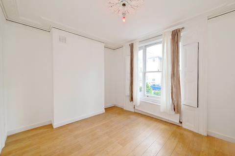 16 Campbell Road, London, E3 4DT