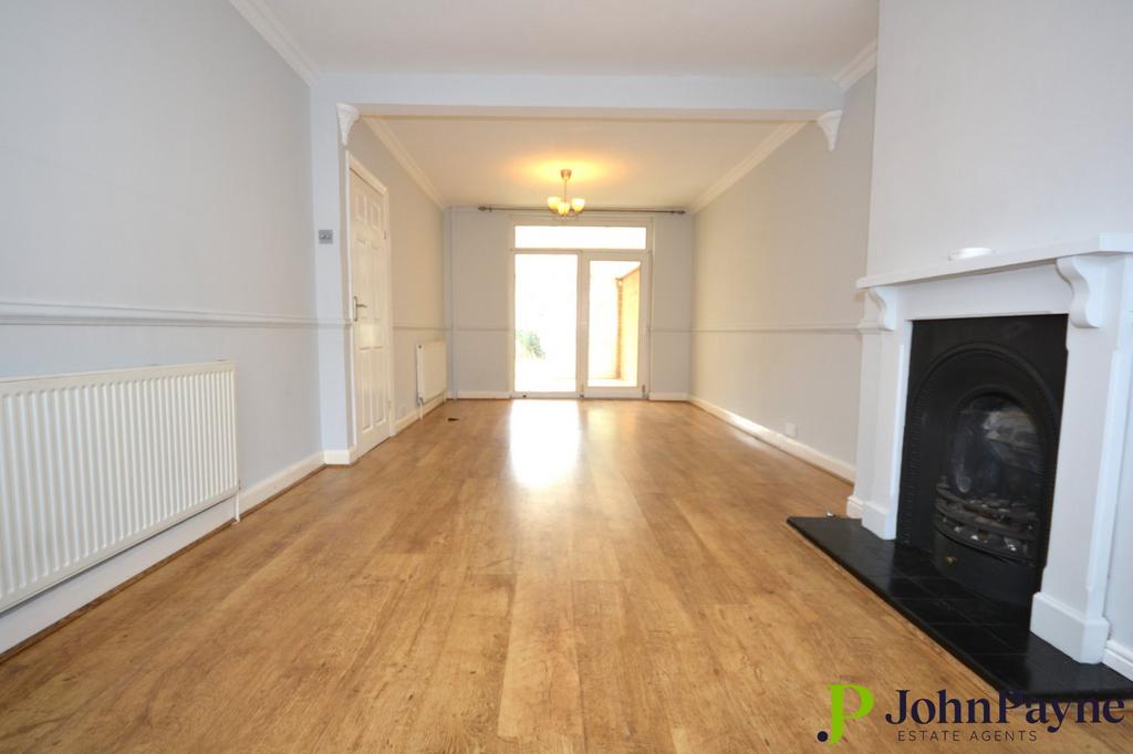 Rutherglen Avenue, Whitley, Coventry... 3 bed terraced house to rent
