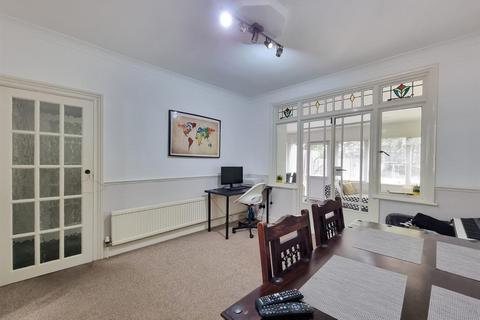 4 bedroom terraced house for sale, Westrow Drive, Barking