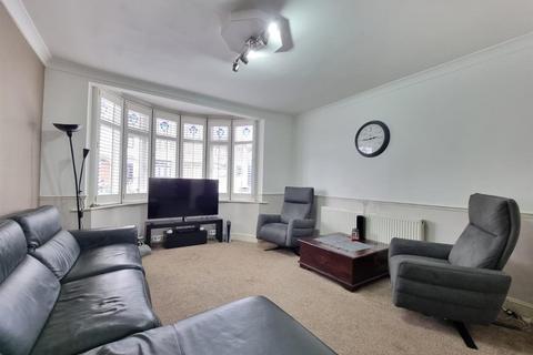 4 bedroom terraced house for sale, Westrow Drive, Barking