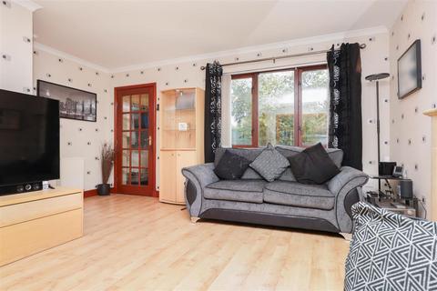 3 bedroom end of terrace house for sale, Elison Court, Motherwell ML1