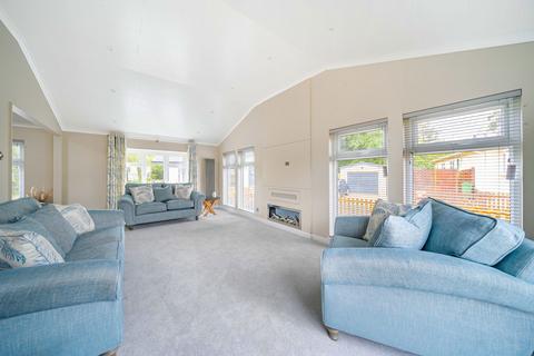 2 bedroom park home for sale, The Elms, Bracknell RG42