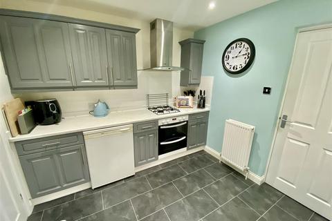 4 bedroom detached house for sale, Spring Bank Drive, Liversedge