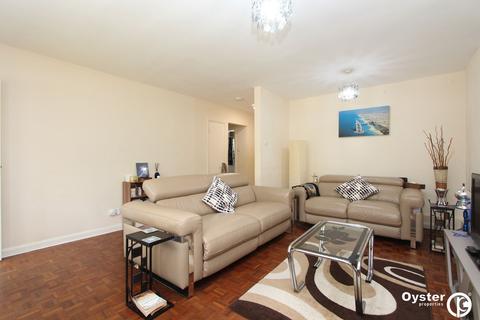 2 bedroom apartment to rent, Culverlands Close, Stanmore, HA7