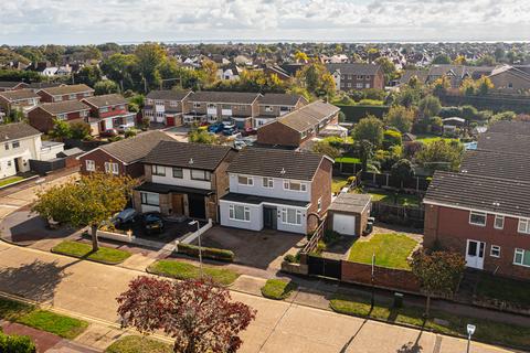 4 bedroom detached house for sale, Barnstaple Road, Southend-on-sea, SS1