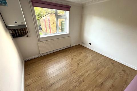 26 Dryden Way, Corby, NN17 2NX