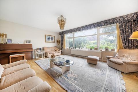 74 Alleyn Park, London, SE21 8SF