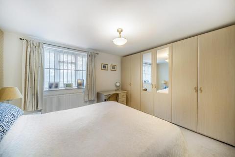 74 Alleyn Park, London, SE21 8SF