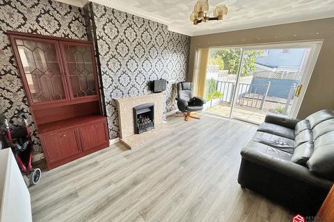 4 bedroom semi-detached bungalow for sale, Kennedy Drive, Pencoed, Bridgend, Bridgend County. CF35 6TW