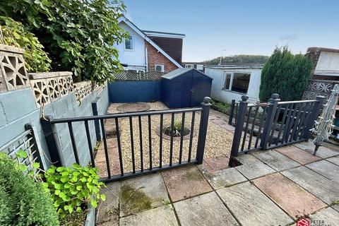 4 bedroom semi-detached bungalow for sale, Kennedy Drive, Pencoed, Bridgend, Bridgend County. CF35 6TW