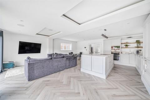 4 bedroom detached house for sale, Wolsey Drive, Walton-On-Thames, Surrey, KT12