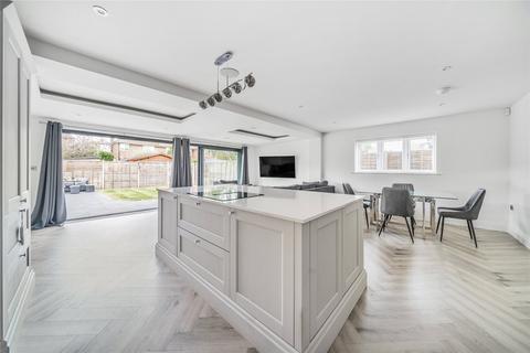 4 bedroom detached house for sale, Wolsey Drive, Walton-On-Thames, Surrey, KT12