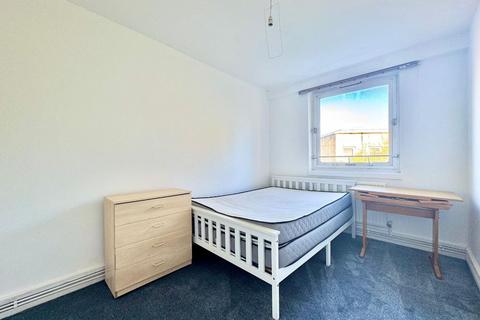 3 bedroom flat to rent, Mace Street, London E2