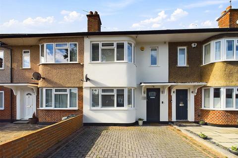 98 Bempton Drive, Ruislip, HA4 9DE