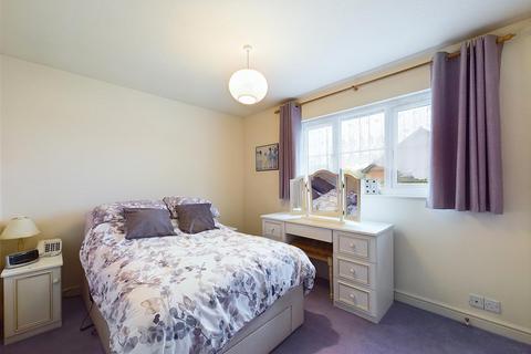 11 Elliott Avenue, Ruislip, HA4 9LY