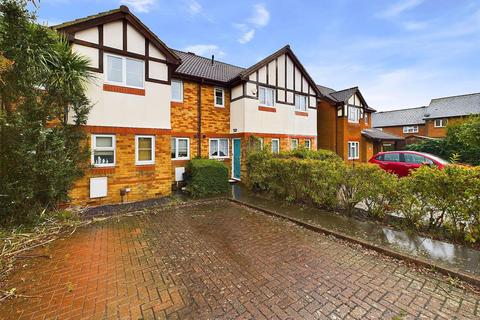 11 Elliott Avenue, Ruislip, HA4 9LY
