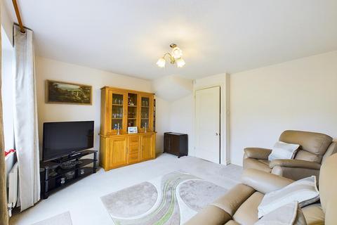 11 Elliott Avenue, Ruislip, HA4 9LY