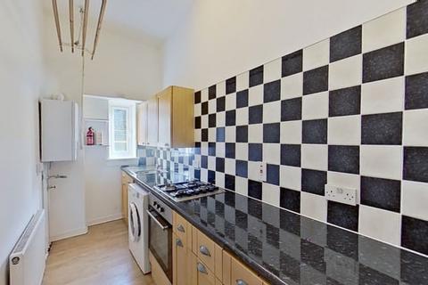 2 bedroom flat to rent, Cardross Street, Glasgow, Glasgow City, G31