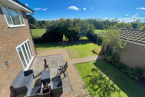 4 bedroom detached house for sale, St. Marys Road, Sevenoaks TN15