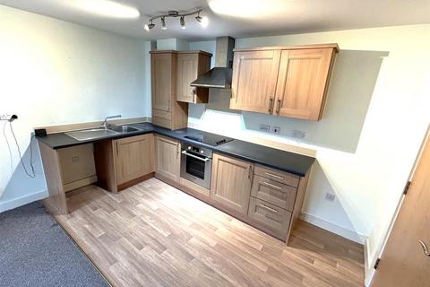 2 bedroom flat for sale, Cowleaze, Chippenham