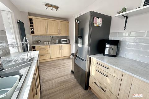 24 Betjeman Close, Stanley, DH9 6UD