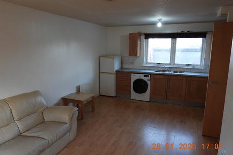 2 bedroom flat to rent, Charlotte Street , Glasgow G1