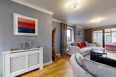 23 Balmanno Park, Bridge Of Earn, Perth, PH2 9RJ