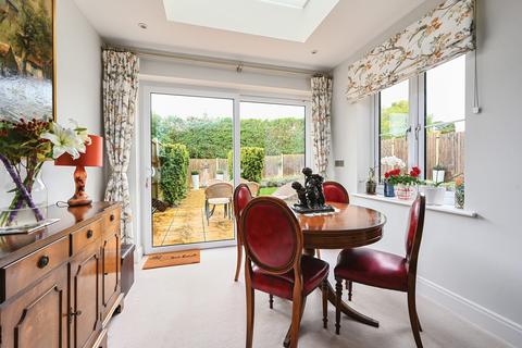 8 Beacon Close, Rottingdean, Brighton, BN2 7FY