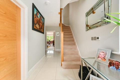 8 Beacon Close, Rottingdean, Brighton, BN2 7FY