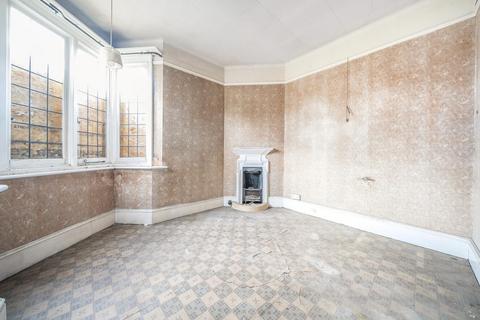 16 Braxted Park, London, SW16 3DW